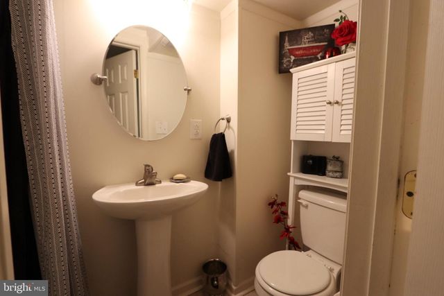 1104 UNIVERSITY PL, Waldorf, MD 20602
