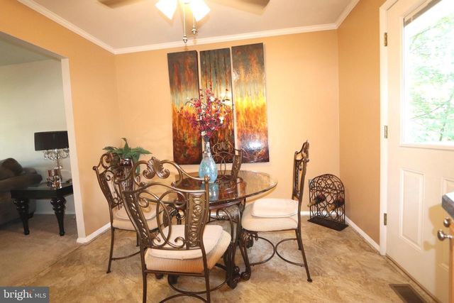 1104 UNIVERSITY PL, Waldorf, MD 20602