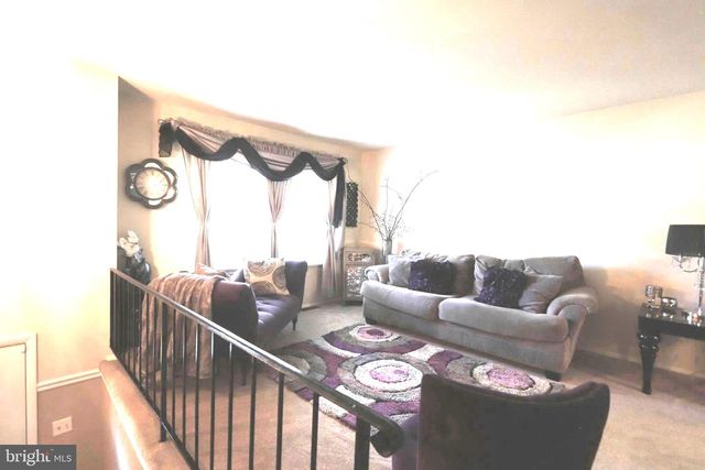 1104 UNIVERSITY PL, Waldorf, MD 20602