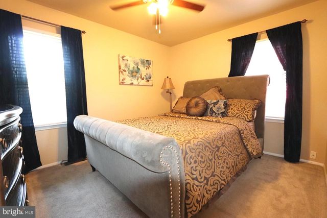 1104 UNIVERSITY PL, Waldorf, MD 20602