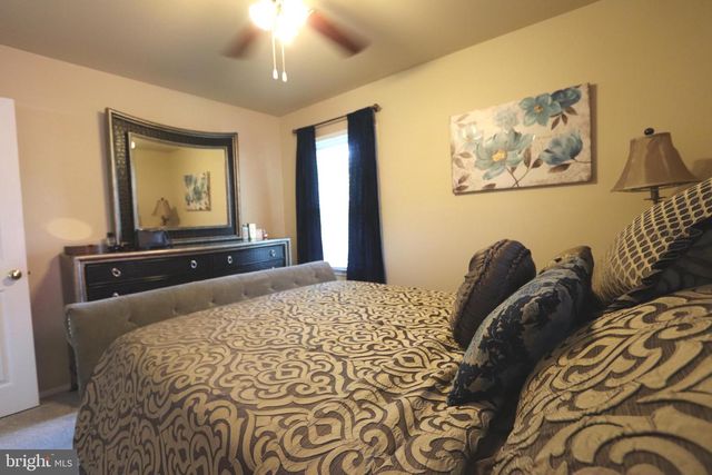 1104 UNIVERSITY PL, Waldorf, MD 20602