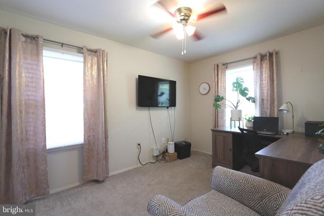 1104 UNIVERSITY PL, Waldorf, MD 20602
