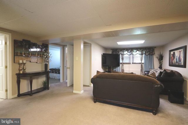 1104 UNIVERSITY PL, Waldorf, MD 20602