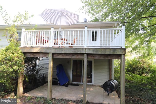 1104 UNIVERSITY PL, Waldorf, MD 20602