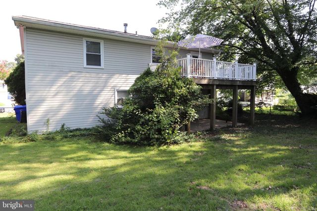 1104 UNIVERSITY PL, Waldorf, MD 20602