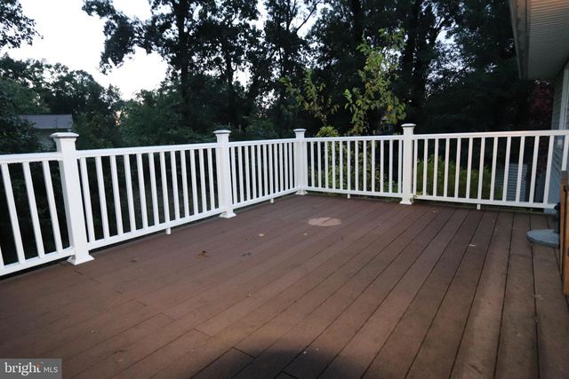 1104 UNIVERSITY PL, Waldorf, MD 20602
