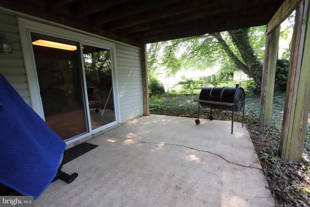 1104 UNIVERSITY PL, Waldorf, MD 20602