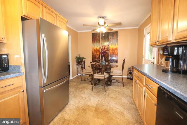 1104 UNIVERSITY PL, Waldorf, MD 20602