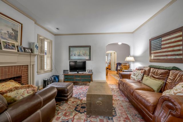 137 Sycamore Road, Lexington, KY 40502
