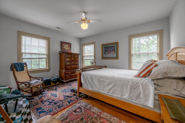 137 Sycamore Road, Lexington, KY 40502