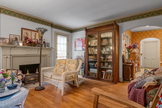 137 Sycamore Road, Lexington, KY 40502