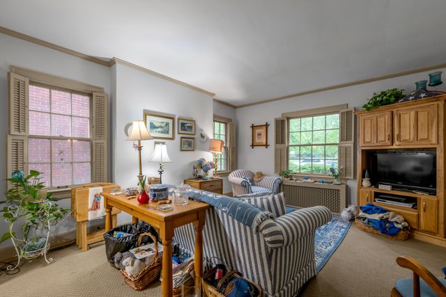 137 Sycamore Road, Lexington, KY 40502