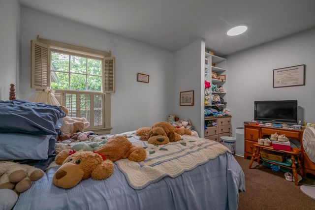 137 Sycamore Road, Lexington, KY 40502