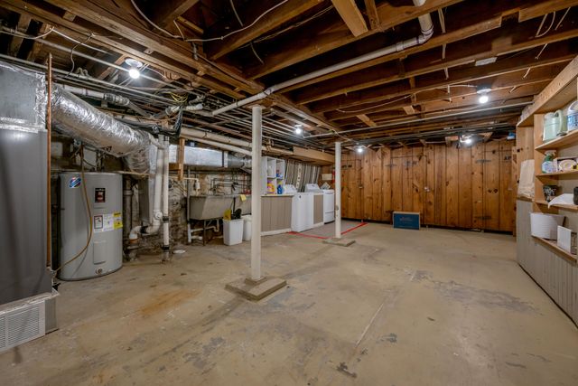 137 Sycamore Road, Lexington, KY 40502