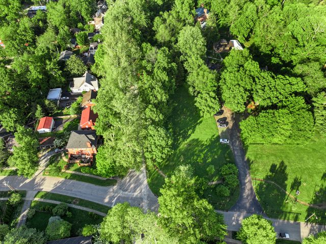 137 Sycamore Road, Lexington, KY 40502