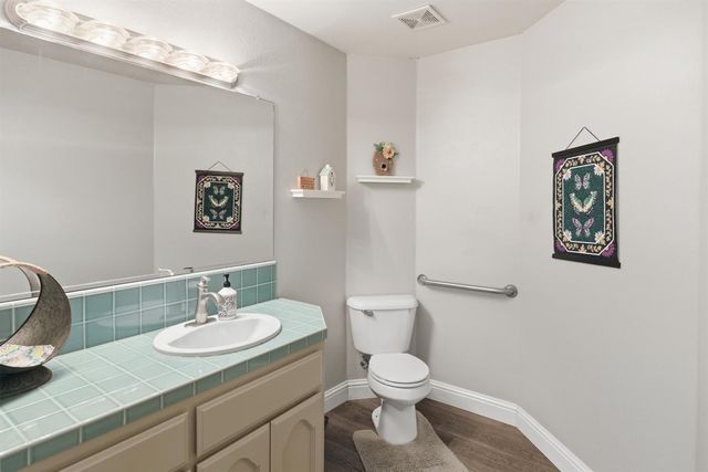 2651 19th Avenue, Kingsburg, CA 93631