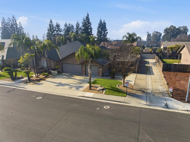 2651 19th Avenue, Kingsburg, CA 93631