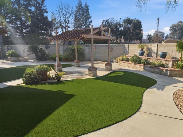 2651 19th Avenue, Kingsburg, CA 93631