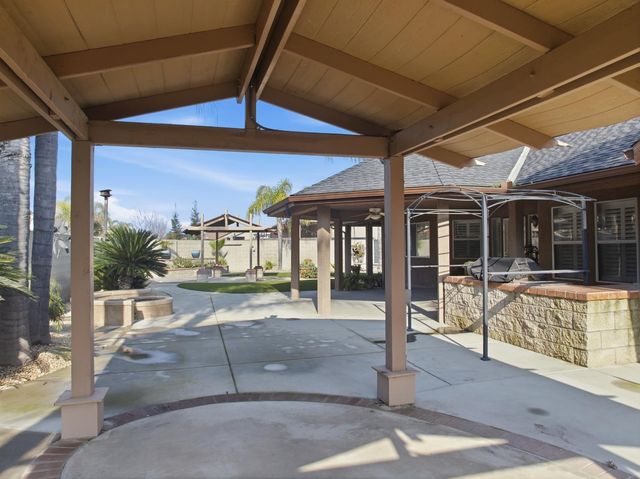 2651 19th Avenue, Kingsburg, CA 93631