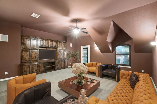 1205 Grant Avenue, Lantana, TX 76226