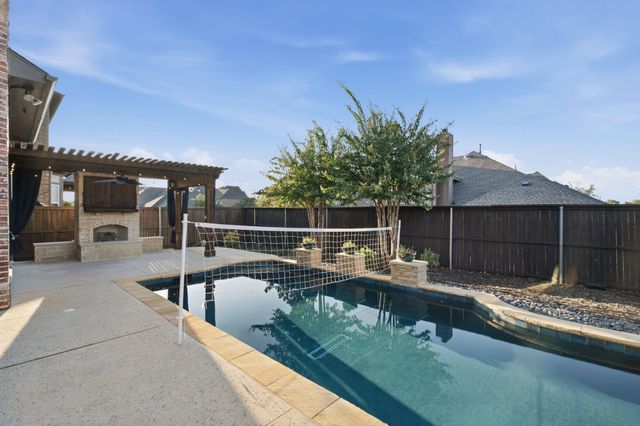1205 Grant Avenue, Lantana, TX 76226