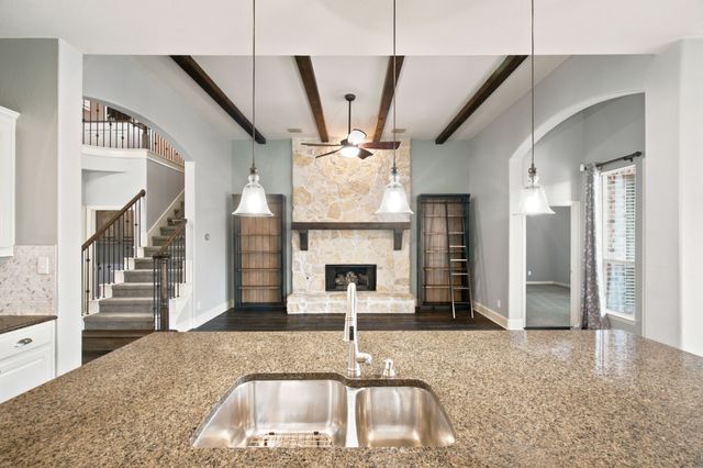 1205 Grant Avenue, Lantana, TX 76226