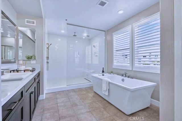 168 Crossover, Irvine, CA 92618