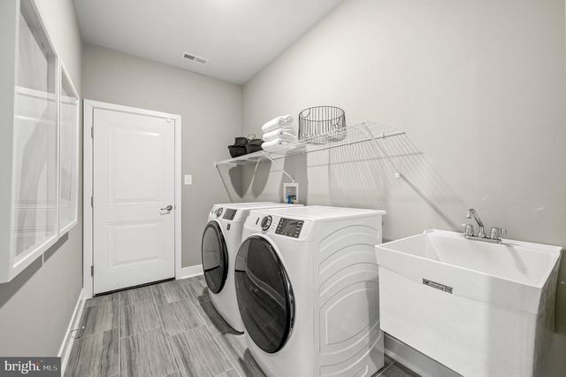 31 ARDMONT DR, Smyrna, DE 19977