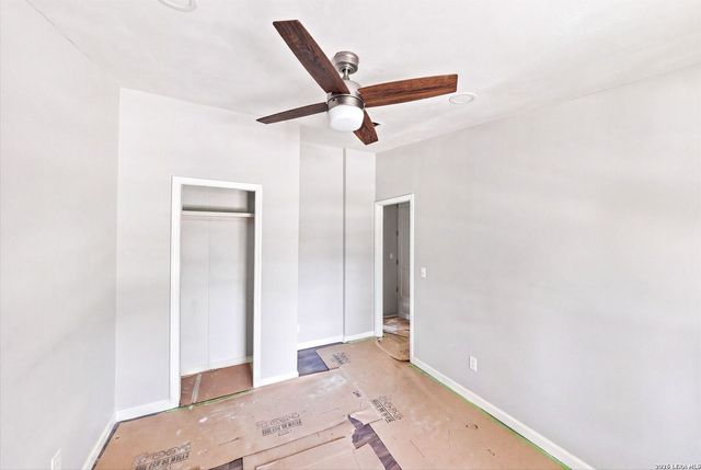 1217 Rotherman, Canyon Lake, TX 78133