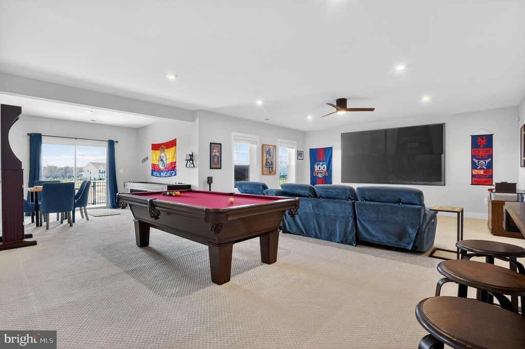 Image 44 of property listing at 923 WARLANDER DR SW, Leesburg, VA 20175