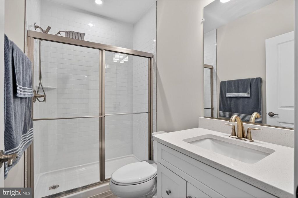 Image 47 of property listing at 923 WARLANDER DR SW, Leesburg, VA 20175