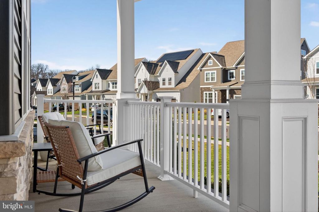 Image 54 of property listing at 923 WARLANDER DR SW, Leesburg, VA 20175