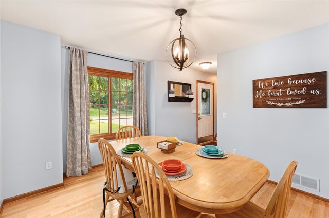 1302 Richard George Drive, Norwalk, IA 50211