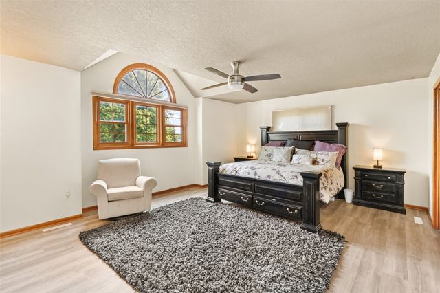 1302 Richard George Drive, Norwalk, IA 50211