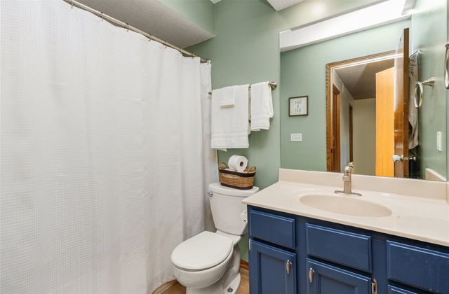 1302 Richard George Drive, Norwalk, IA 50211