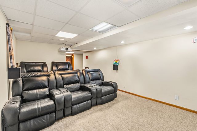 1302 Richard George Drive, Norwalk, IA 50211