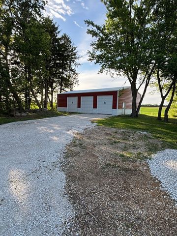 12903 Perry Road, Dekalb, IL 60115