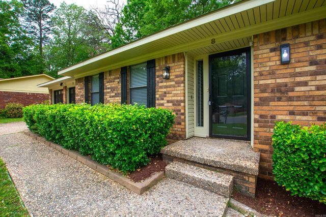 8 Orange Blossom Circle, Little Rock, AR 72210
