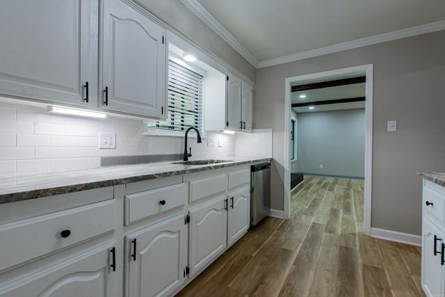 8 Orange Blossom Circle, Little Rock, AR 72210