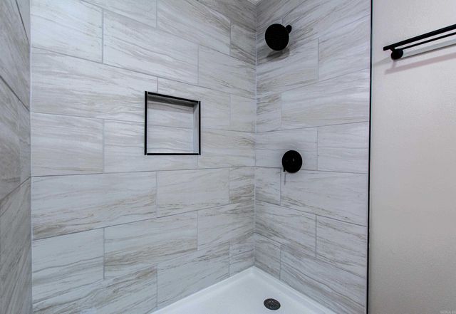 8 Orange Blossom Circle, Little Rock, AR 72210