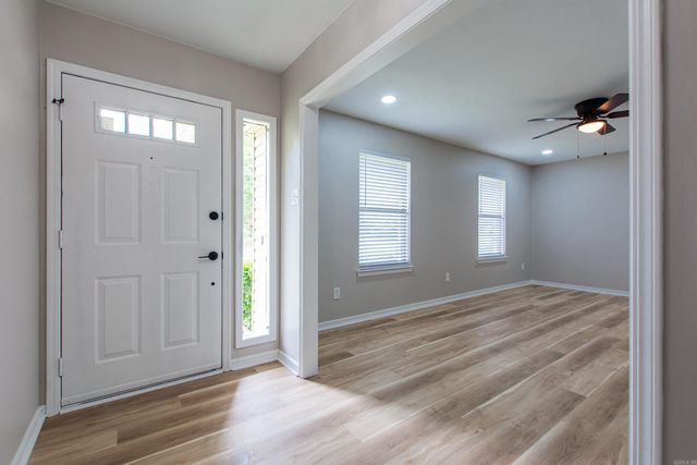 8 Orange Blossom Circle, Little Rock, AR 72210