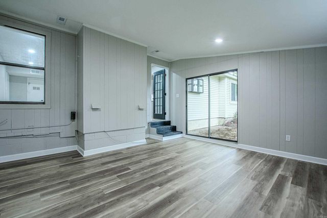 8 Orange Blossom Circle, Little Rock, AR 72210