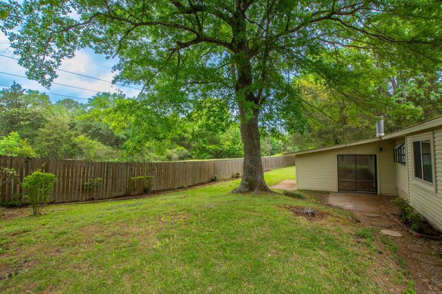 8 Orange Blossom Circle, Little Rock, AR 72210