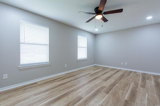 8 Orange Blossom Circle, Little Rock, AR 72210