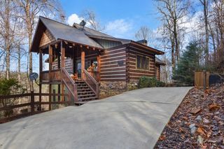 401 Dancing Leaves Trail, Blue Ridge, GA 30513