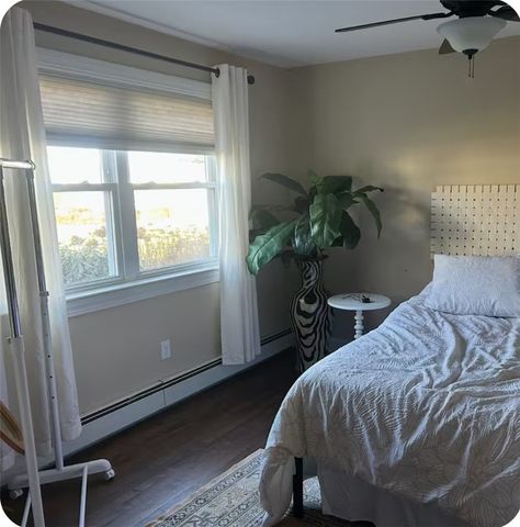 70 Carroll Avenue 706, Newport, RI 02840