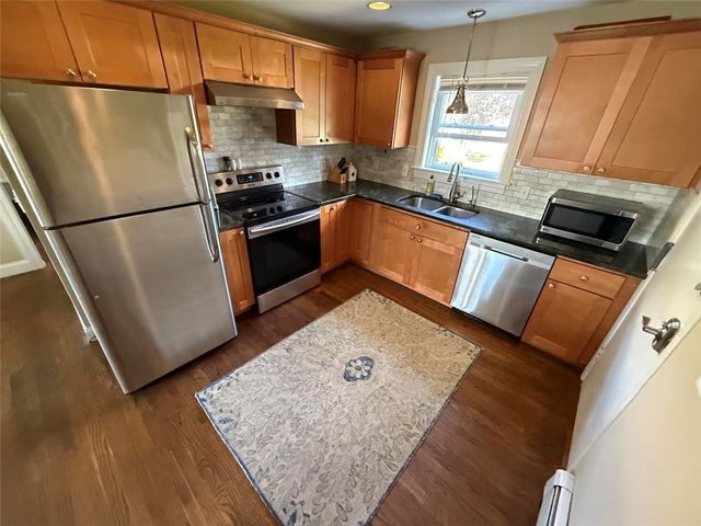 70 Carroll Avenue 706, Newport, RI 02840