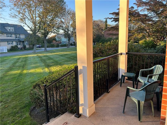 70 Carroll Avenue 706, Newport, RI 02840