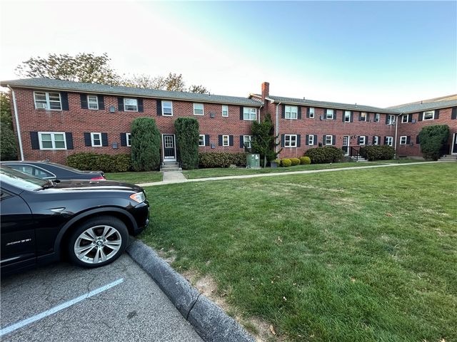 70 Carroll Avenue 706, Newport, RI 02840