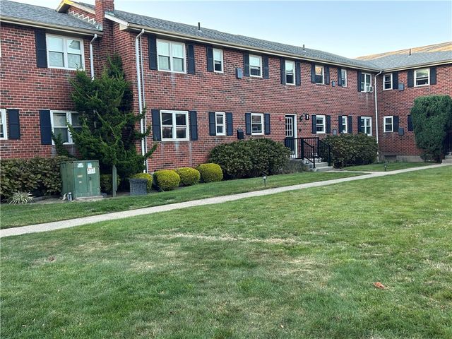 70 Carroll Avenue 706, Newport, RI 02840